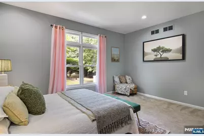 8 Clements Court C0068 #C0068, Roseland, NJ 07068 - Photo 21