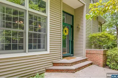 8 Clements Court C0068 #C0068, Roseland, NJ 07068 - Photo 5