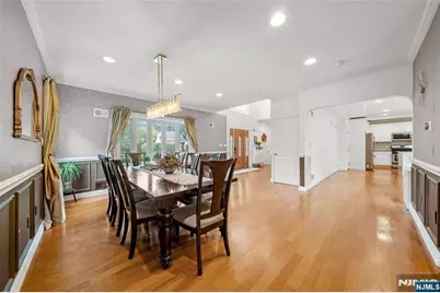 392 Oak Avenue, River Edge, NJ 07661 - Photo 9
