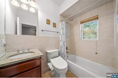 392 Oak Avenue, River Edge, NJ 07661 - Photo 17