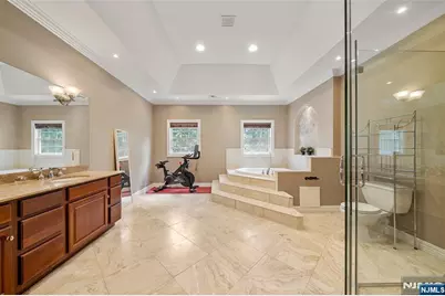 392 Oak Avenue, River Edge, NJ 07661 - Photo 21