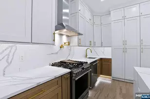 49 N Glenwood Dr, Bergenfield, NJ 07621 - Photo 15