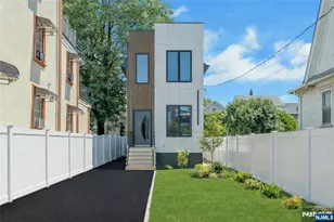 54 Hamilton Ave, Fairview, NJ 07022 - Photo 3