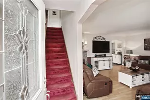 137 Manhattan Ave, Waldwick, NJ 07463 - Photo 5
