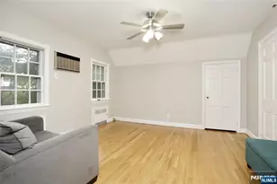137 Manhattan Ave, Waldwick, NJ 07463 - Photo 27