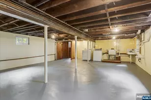 189 Mineral Spring, Passaic, NJ 07055 - Photo 25