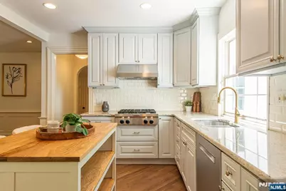 25 West Road, Millburn, NJ 07078 - Photo 5