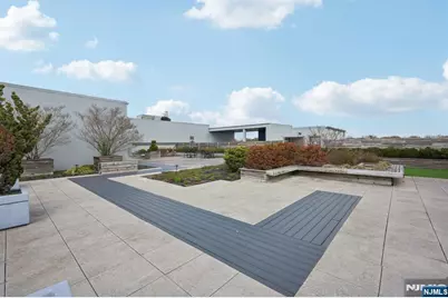 1 Executive 404 #404, Fort Lee, NJ 07024 - Photo 27