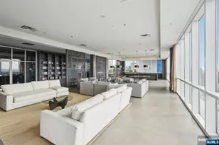 1 Executive 404, Fort Lee, NJ 07024 - Photo 15