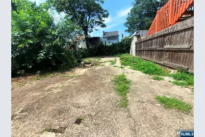 562 Summer Street, Paterson, NJ 07501 - Photo 21