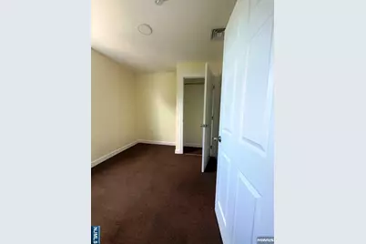 562 Summer Street, Paterson, NJ 07501 - Photo 17