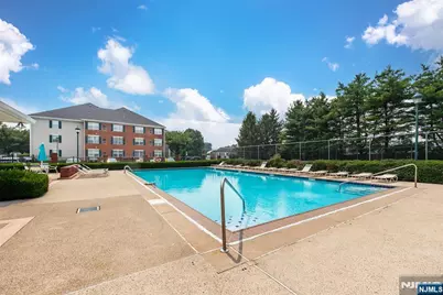 1066 Chedworth Circle, Mahwah, NJ 07430 - Photo 19