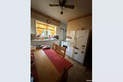 90 Spring Valley Avenue, Hackensack, NJ 07601 - Photo 5