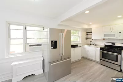 451 Heath Place 8 #8, Hackensack, NJ 07601 - Photo 9