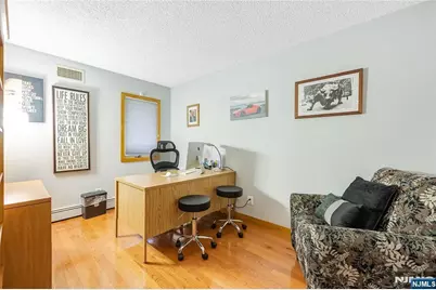 141 Burton Avenue, Hasbrouck Heights, NJ 07604 - Photo 25