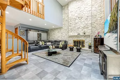 141 Burton Avenue, Hasbrouck Heights, NJ 07604 - Photo 5