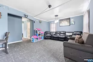 409 Tryon Ave, Englewood, NJ 07631 - Photo 5