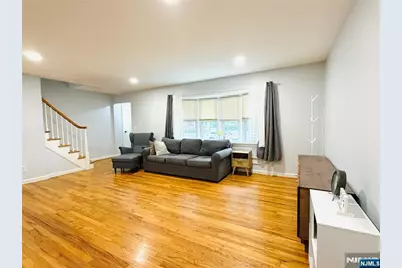 34-02 Lenox Drive, Fair Lawn, NJ 07410 - Photo 3