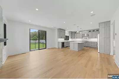 67 Westervelt Place, Cresskill, NJ 07626 - Photo 11