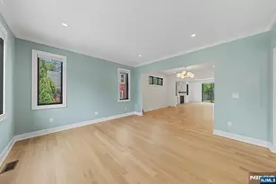 67 Westervelt Pl, Cresskill, NJ 07626 - Photo 7