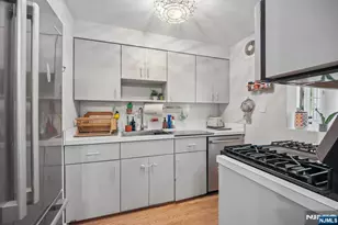 59 Delmar Ave, Cresskill, NJ 07626 - Photo 9