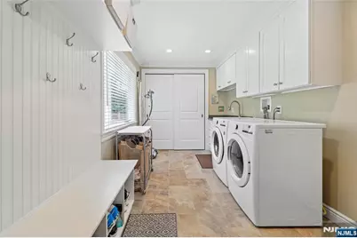 53 Van Blarcom Lane, Wyckoff Township, NJ 07481 - Photo 15