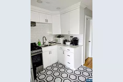 275 Grand Avenue, Leonia, NJ 07605 - Photo 9