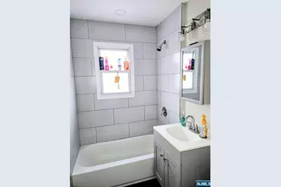 275 Grand Avenue, Leonia, NJ 07605 - Photo 11