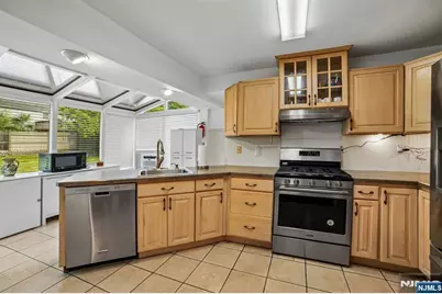 25 Lake Drive, Wayne, NJ 07470 - Photo 11