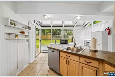 25 Lake Drive, Wayne, NJ 07470 - Photo 13