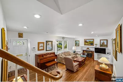 25 Lake Drive, Wayne, NJ 07470 - Photo 15