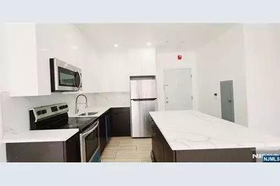 30 Howe Avenue 206 #206, Passaic, NJ 07055 - Photo 3