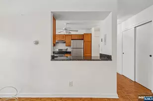 135-167 S Maple Ave 137 H, Ridgewood, NJ 07450 - Photo 5