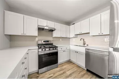 1203 River Road 6F #6F, Edgewater, NJ 07020 - Photo 3