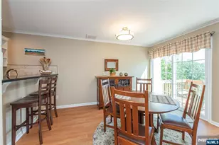 13 Mountainside Dr, Pompton Lakes, NJ 07442 - Photo 9