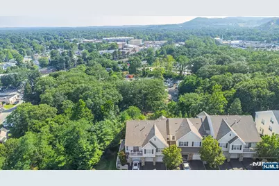 13 Mountainside Drive, Pompton Lakes, NJ 07442 - Photo 27