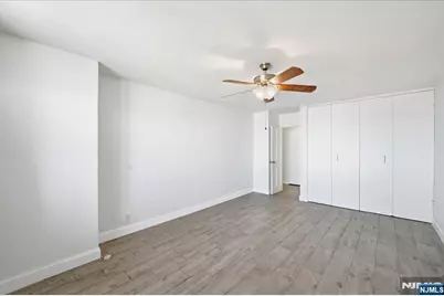 6040 Boulevard East 21J #21J, West New York, NJ 07093 - Photo 9