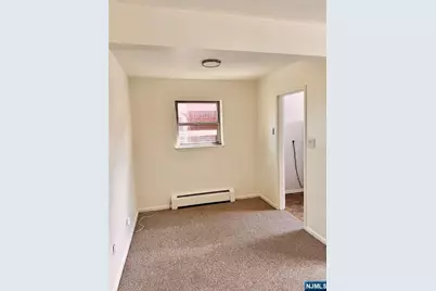 401 W Madison Avenue 27 #27, Dumont, NJ 07628 - Photo 7