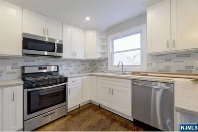 34 Davison Street B #B, Garfield, NJ 07026 - Photo 9