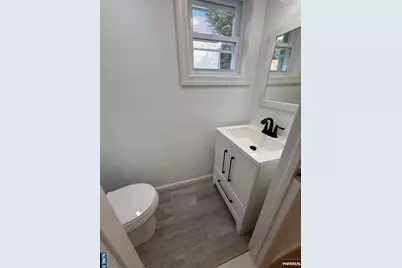 549 Beach Street, Orange, NJ 07050 - Photo 15