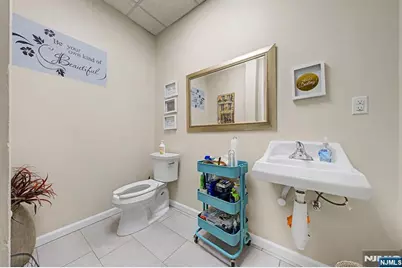185 Madison Avenue D #D, New Milford, NJ 07646 - Photo 19