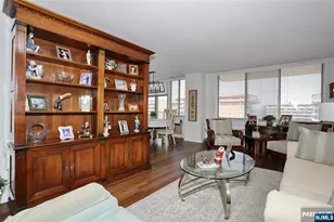 160 Overlook Ave 19D, Hackensack, NJ 07601 - Photo 11