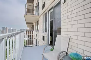 160 Overlook Ave 19D, Hackensack, NJ 07601 - Photo 17
