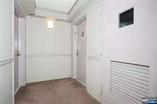 160 Overlook Ave 19D, Hackensack, NJ 07601 - Photo 7
