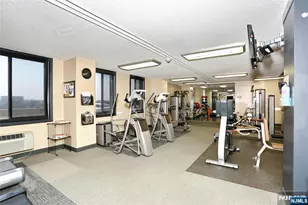 160 Overlook Ave 19D, Hackensack, NJ 07601 - Photo 31