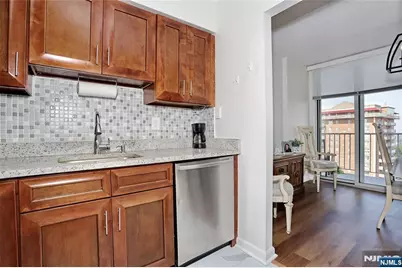 160 Overlook Avenue 19D #19D, Hackensack, NJ 07601 - Photo 27