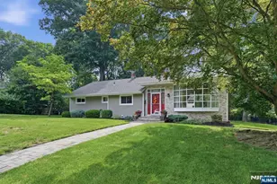 105 Winthrop Rd, Hillsdale, NJ 07642 - Photo 3