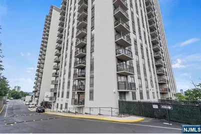 100 Manhattan Avenue 708 #708, Jersey City, NJ 07087 - Photo 35