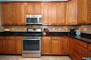 4 Quarry Dr B3, Woodland Park, NJ 07424 - Photo 7