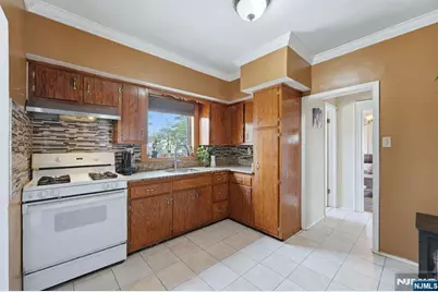 12 Columbus Avenue, Little Ferry, NJ 07643 - Photo 9